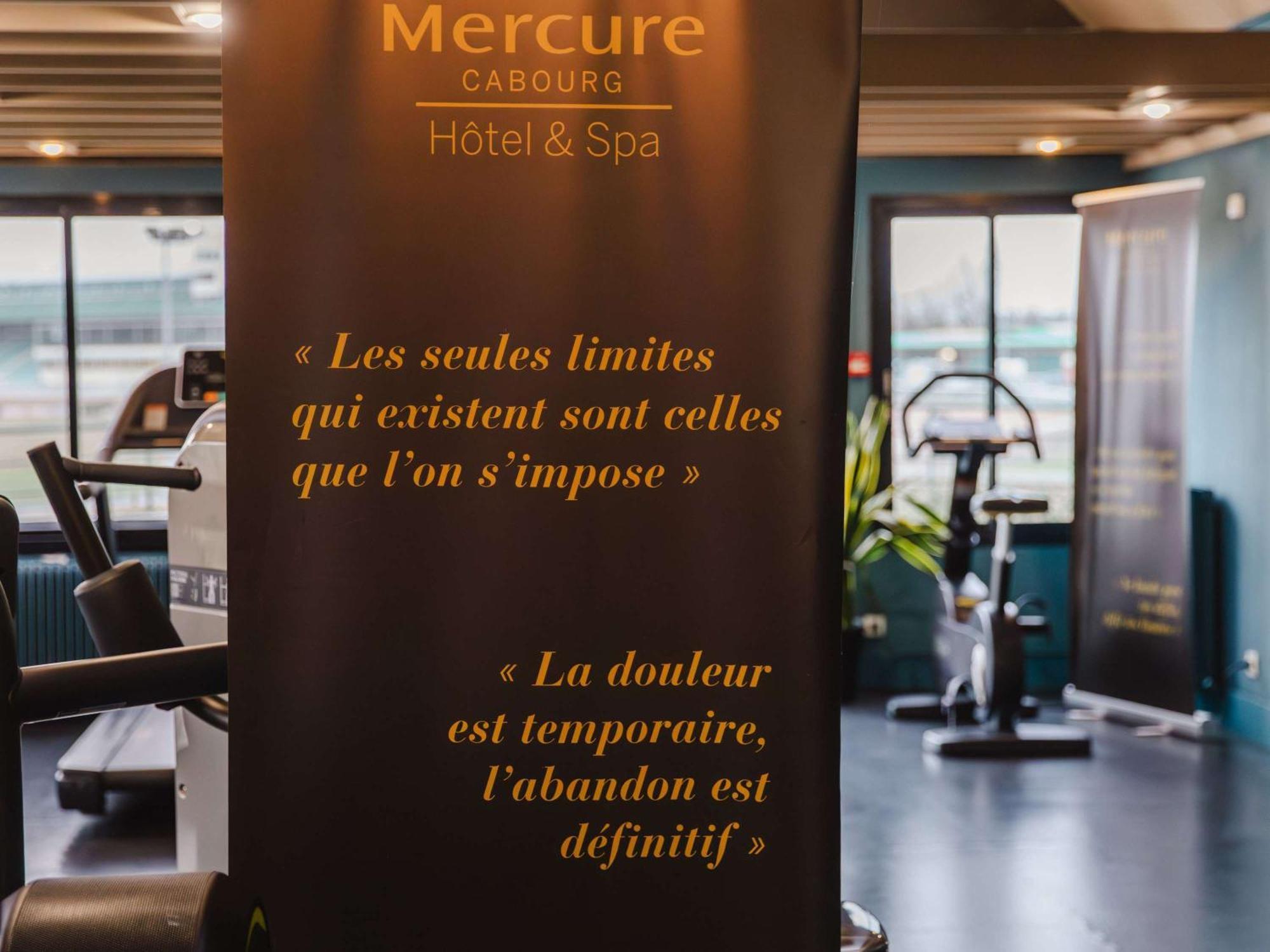 Mercure Cabourg Hotel & Spa エクステリア 写真