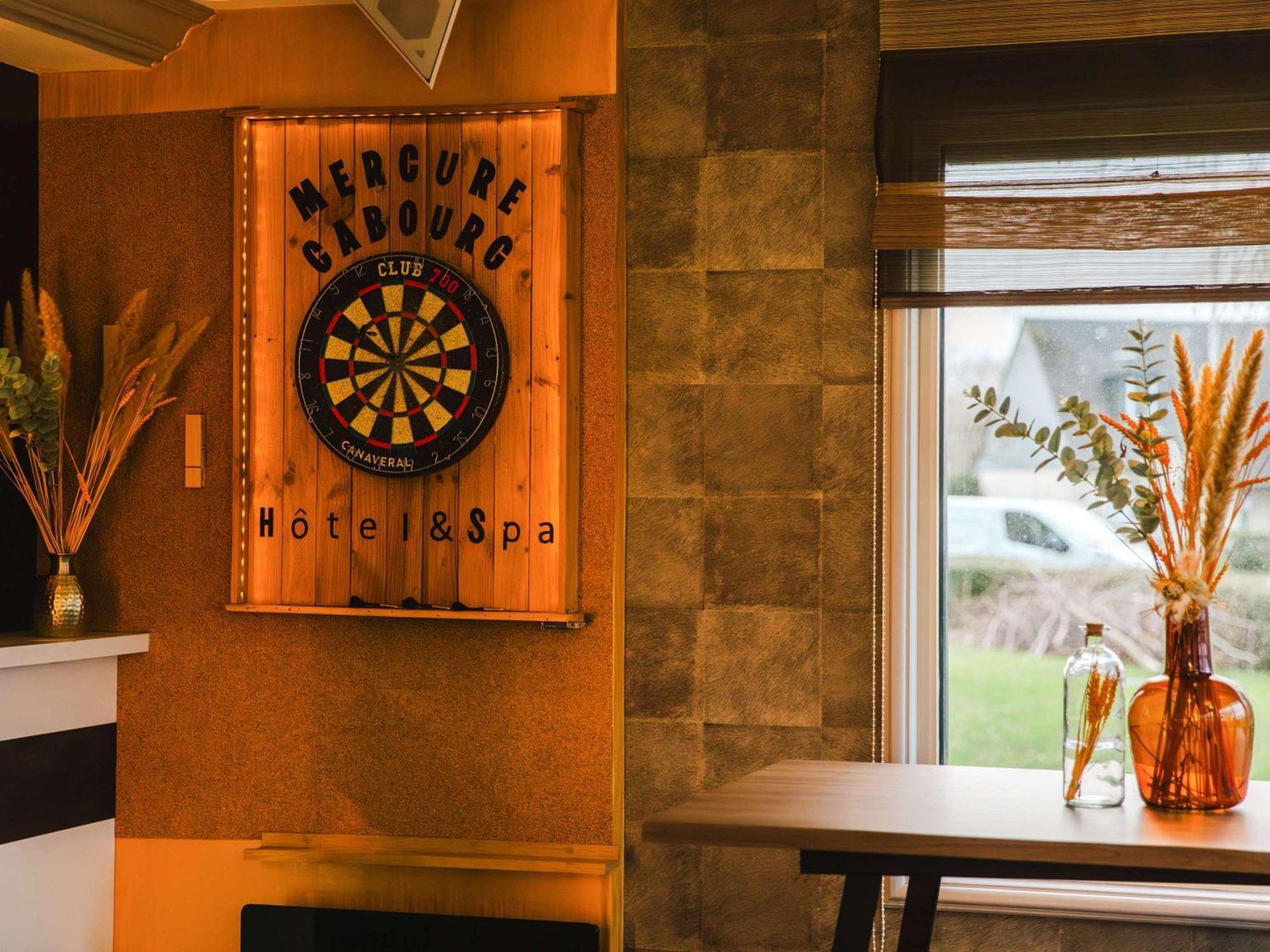 Mercure Cabourg Hotel & Spa エクステリア 写真
